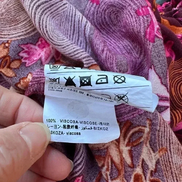 United Colors of Benetton Women’s Blouse colorful abstract Flowy size small - Picture 9 of 9